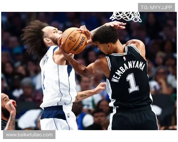 文班亚马统治攻防马刺胜公牛豪取三连胜吉迪缺阵成全场焦点战扬威